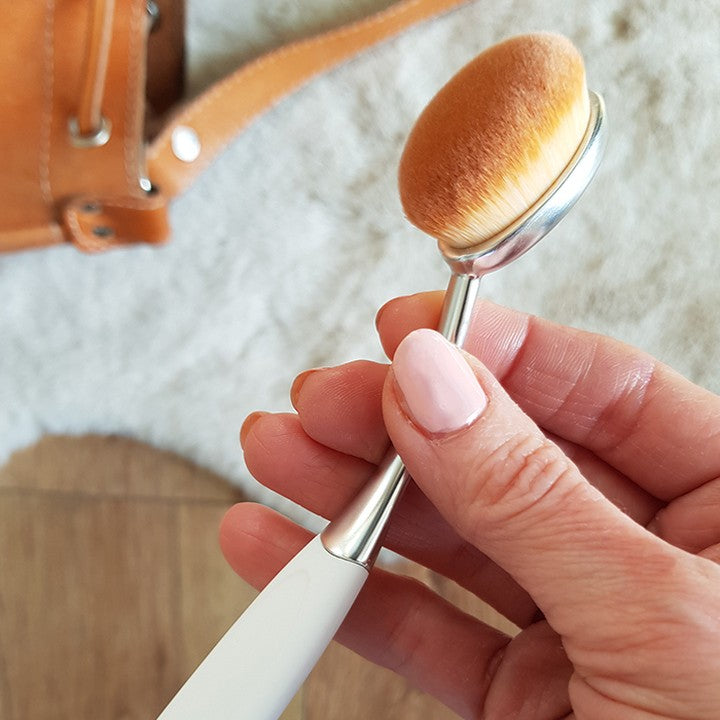 COULEUR CARAMEL Magic Brush n°19