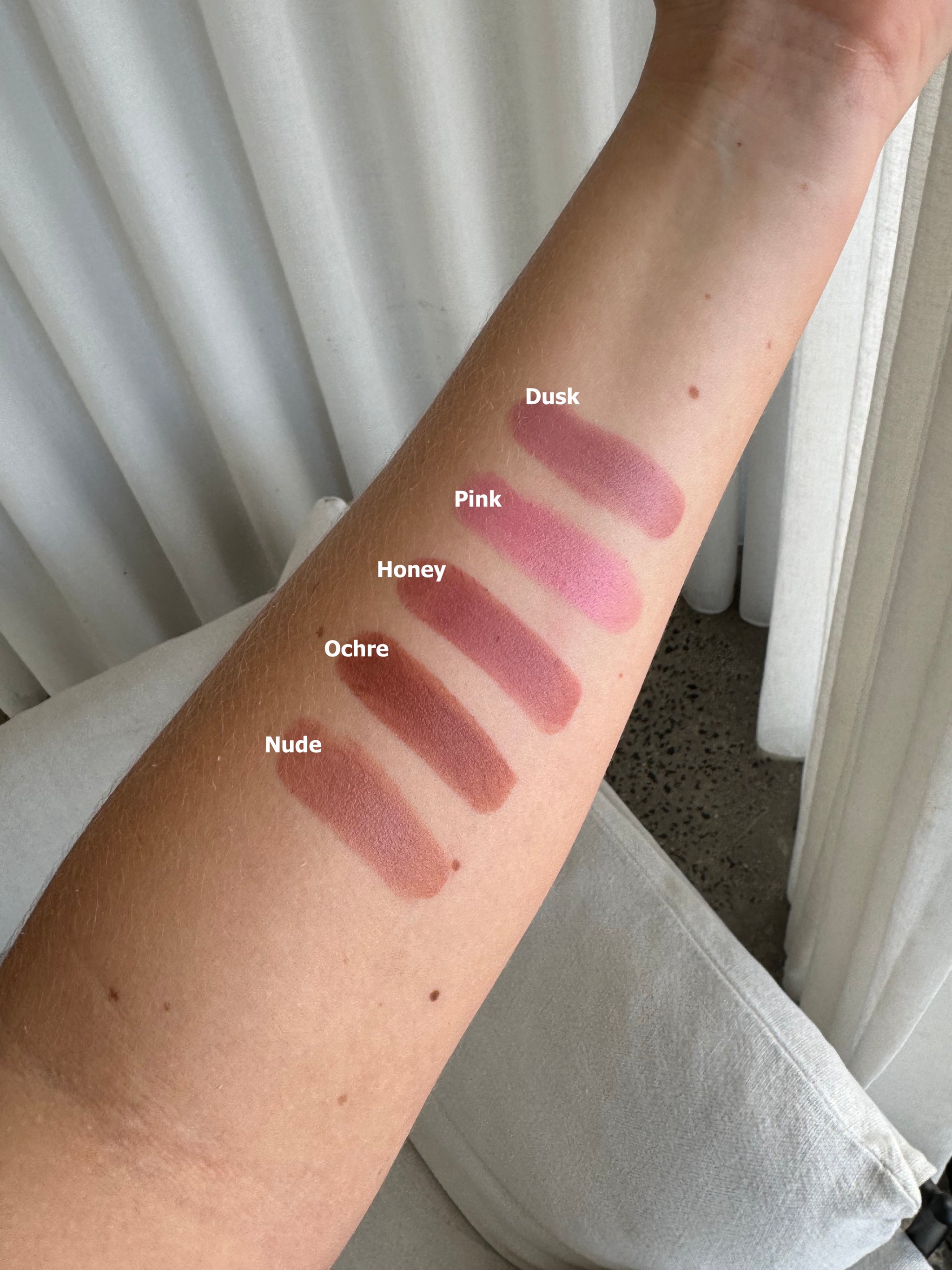 EYE OF HORUS Lipstick Satin 奢華緞面唇膏 OCHRE [3.6g]